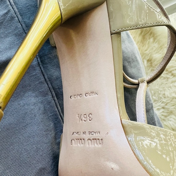 Miu Miu nude t-bar ankle strap patent leather with gold details - Picture 7 of 7